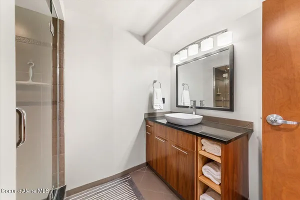 $1,075,000 | 1950 Bellerive Lane, Unit 203, Coeur D'Alene, ID 83814