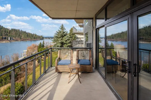 $1,075,000 | 1950 Bellerive Lane, Unit 203, Coeur D'Alene, ID 83814