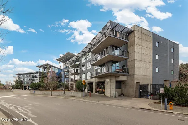 $1,075,000 | 1950 Bellerive Lane, Unit 203, Coeur D'Alene, ID 83814