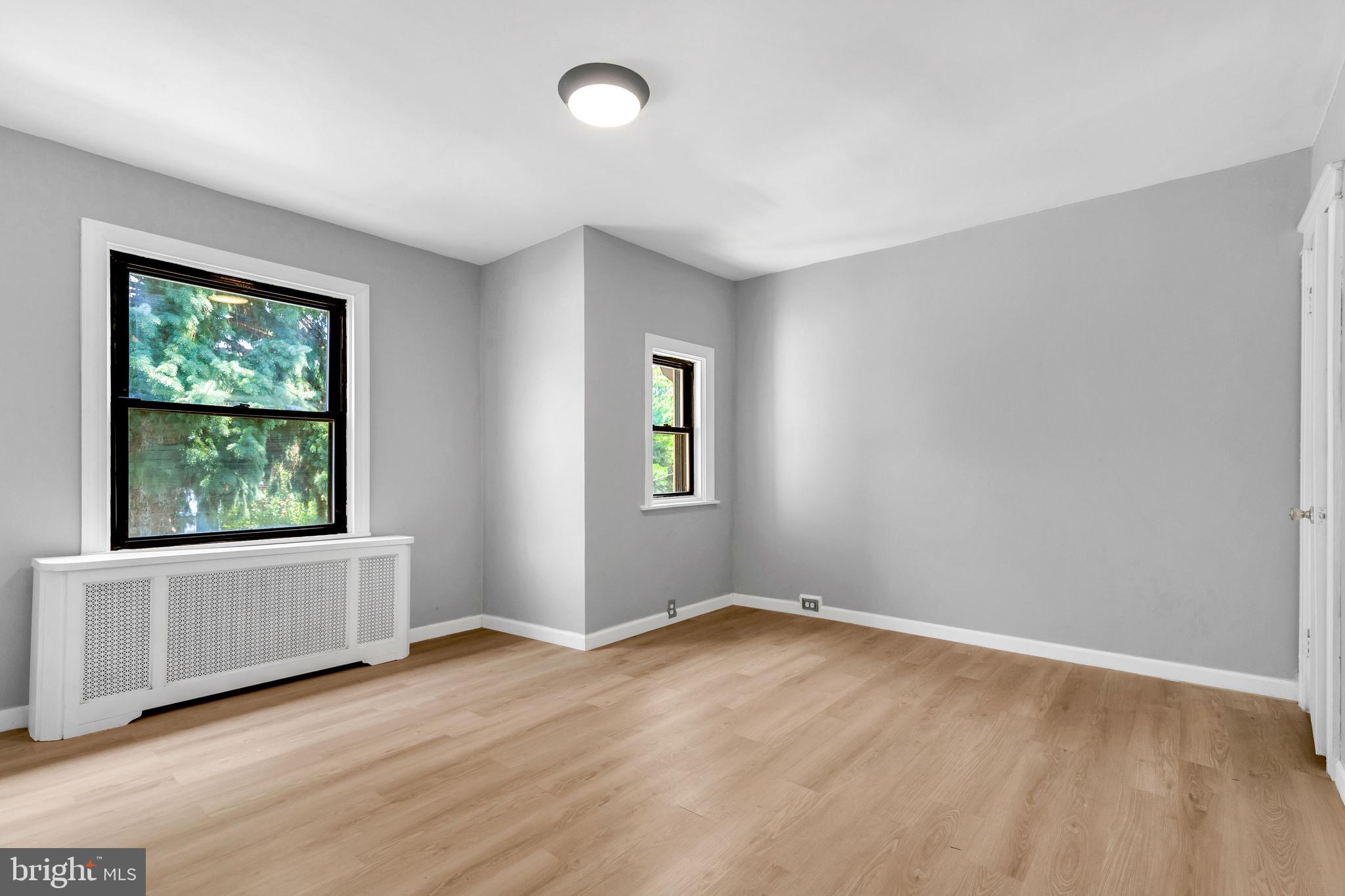 386 Avon Road Upper Darby, PA 19082 - Photo 13 of 27
