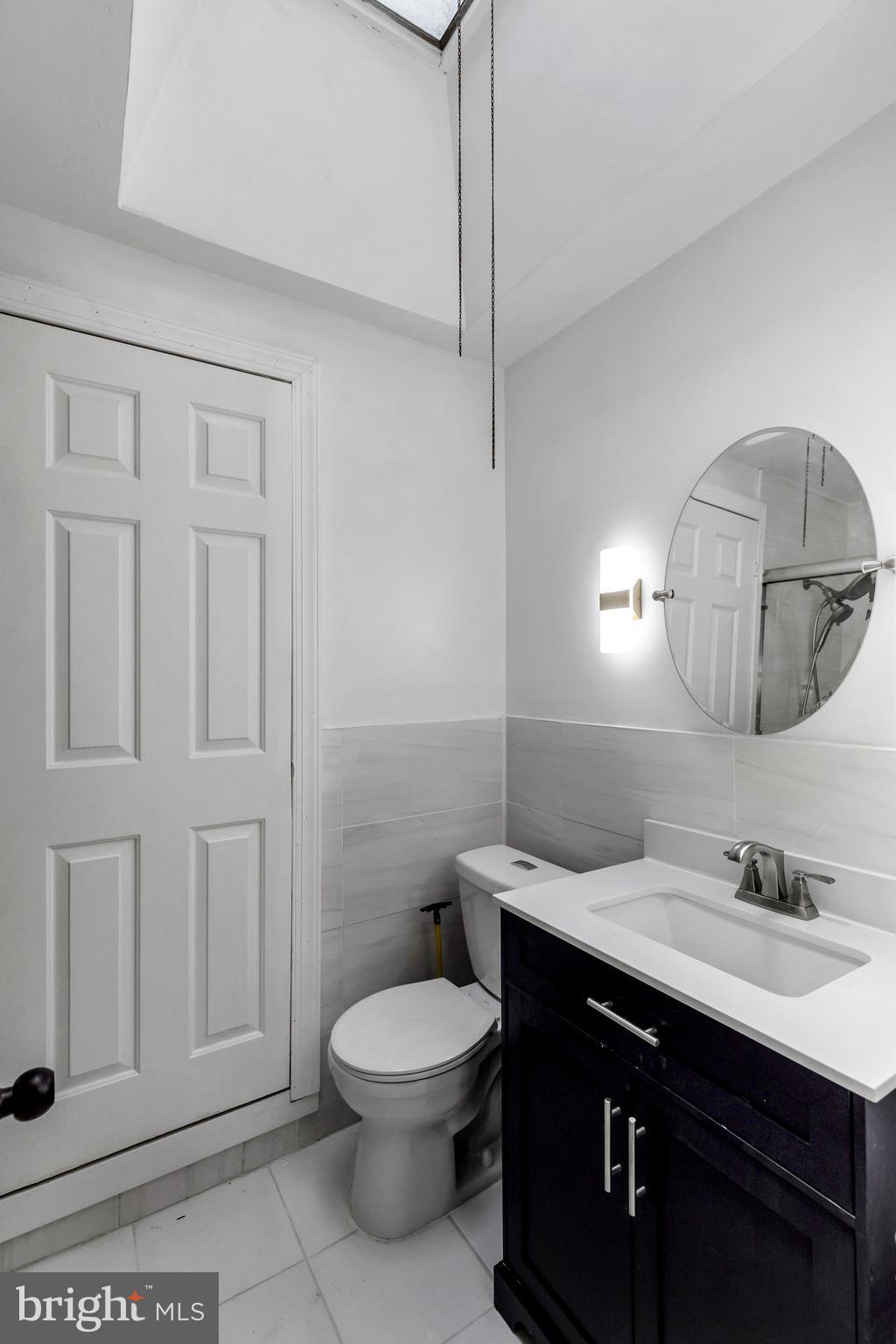 386 Avon Road Upper Darby, PA 19082 - Photo 15 of 27