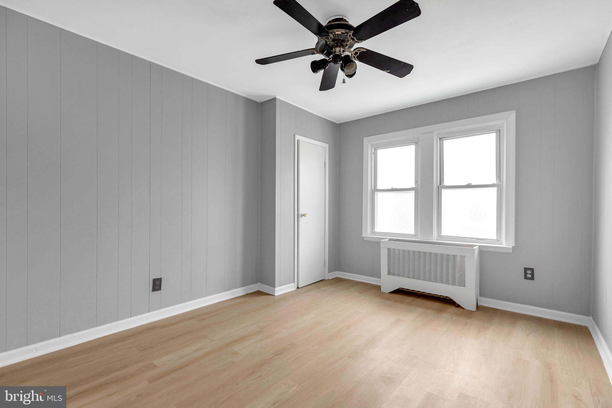 386 Avon Road Upper Darby, PA 19082 - Photo 17 of 27