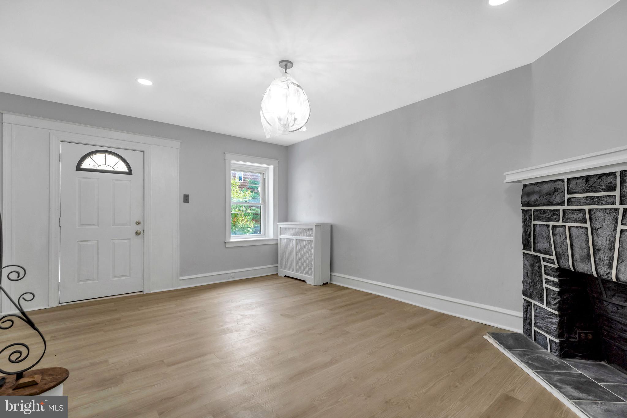 386 Avon Road Upper Darby, PA 19082 - Photo 21 of 27