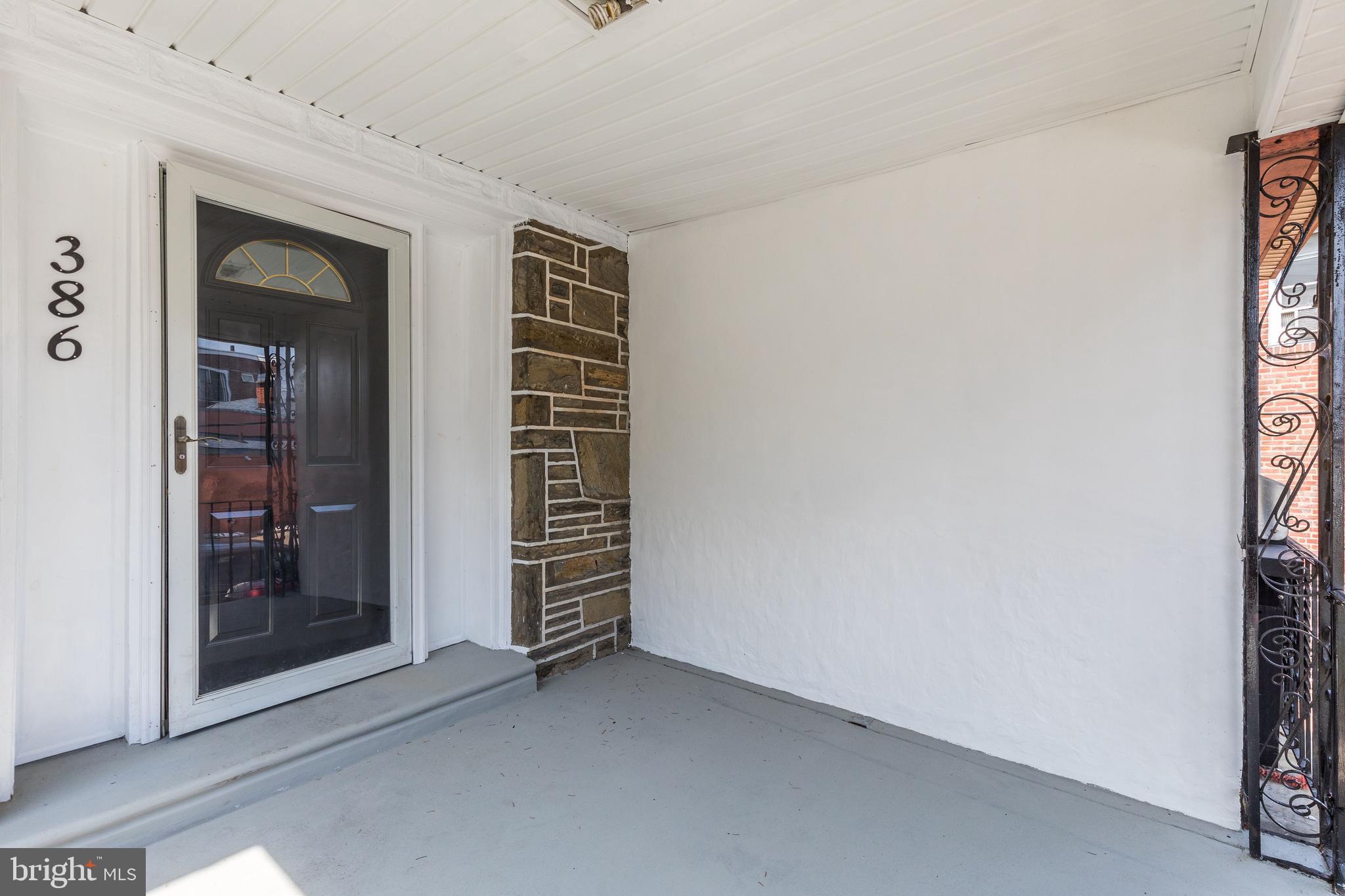 386 Avon Road Upper Darby, PA 19082 - Photo 4 of 27