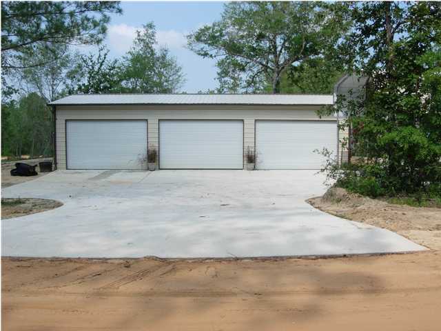 6010 Clear Creek Road Crestview, FL 32539 - Photo 3 of 8 a view of garage