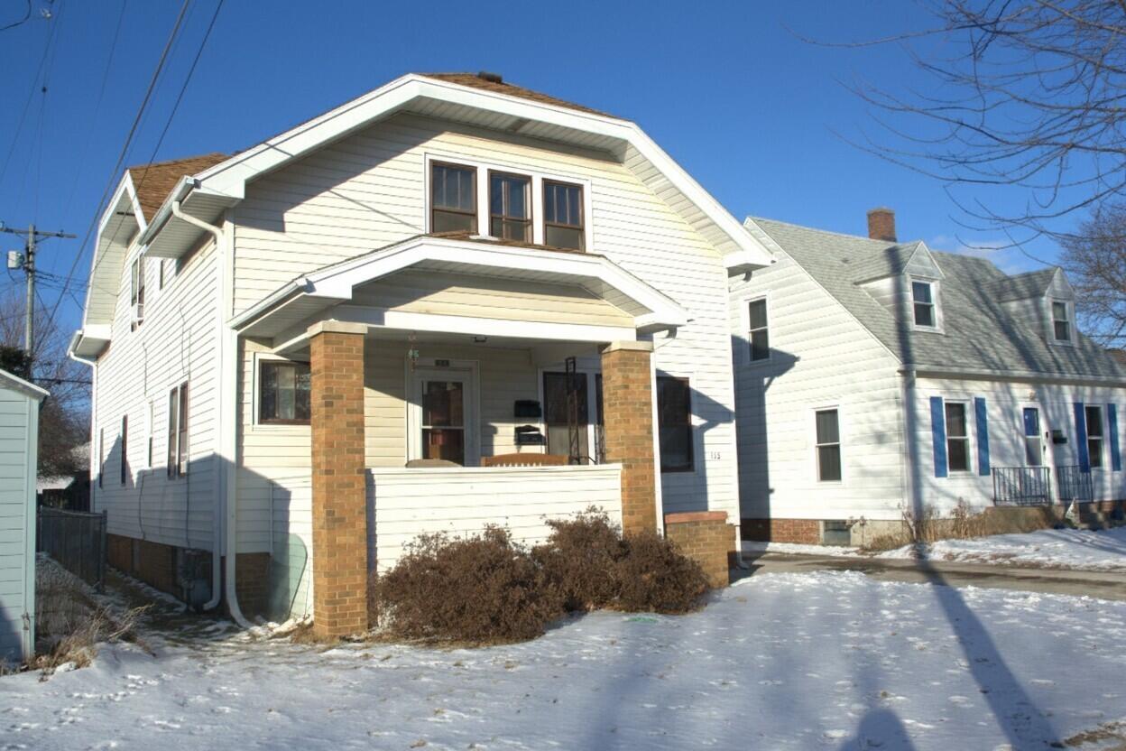 712 Wolff Street Racine, WI 53402 - Photo 2 of 6 712 Wolff Street