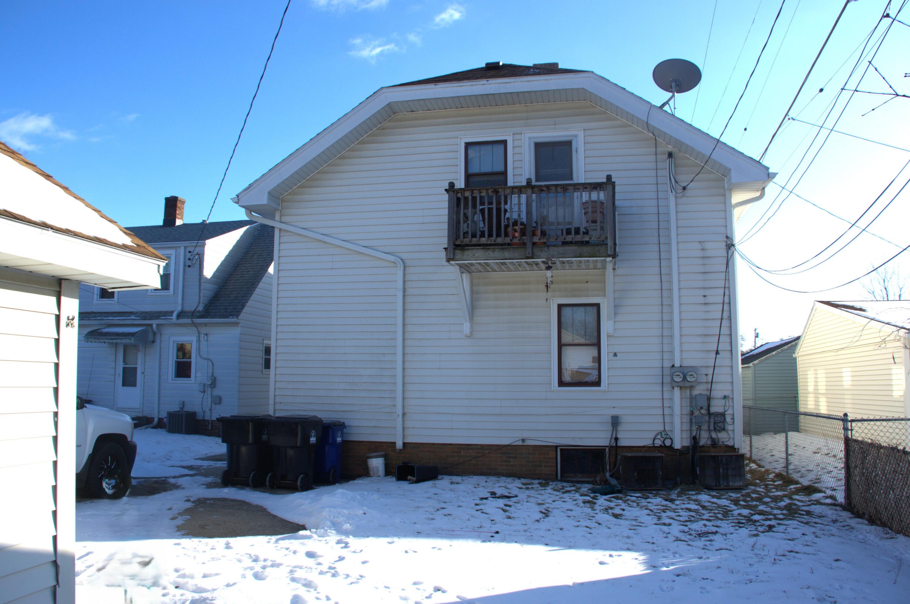 712 Wolff Street Racine, WI 53402 - Photo 6 of 6 712 Wolff Street