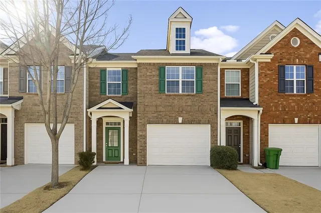 $2,200 | 1332 Adcox Square, Stone Mountain, GA 30088