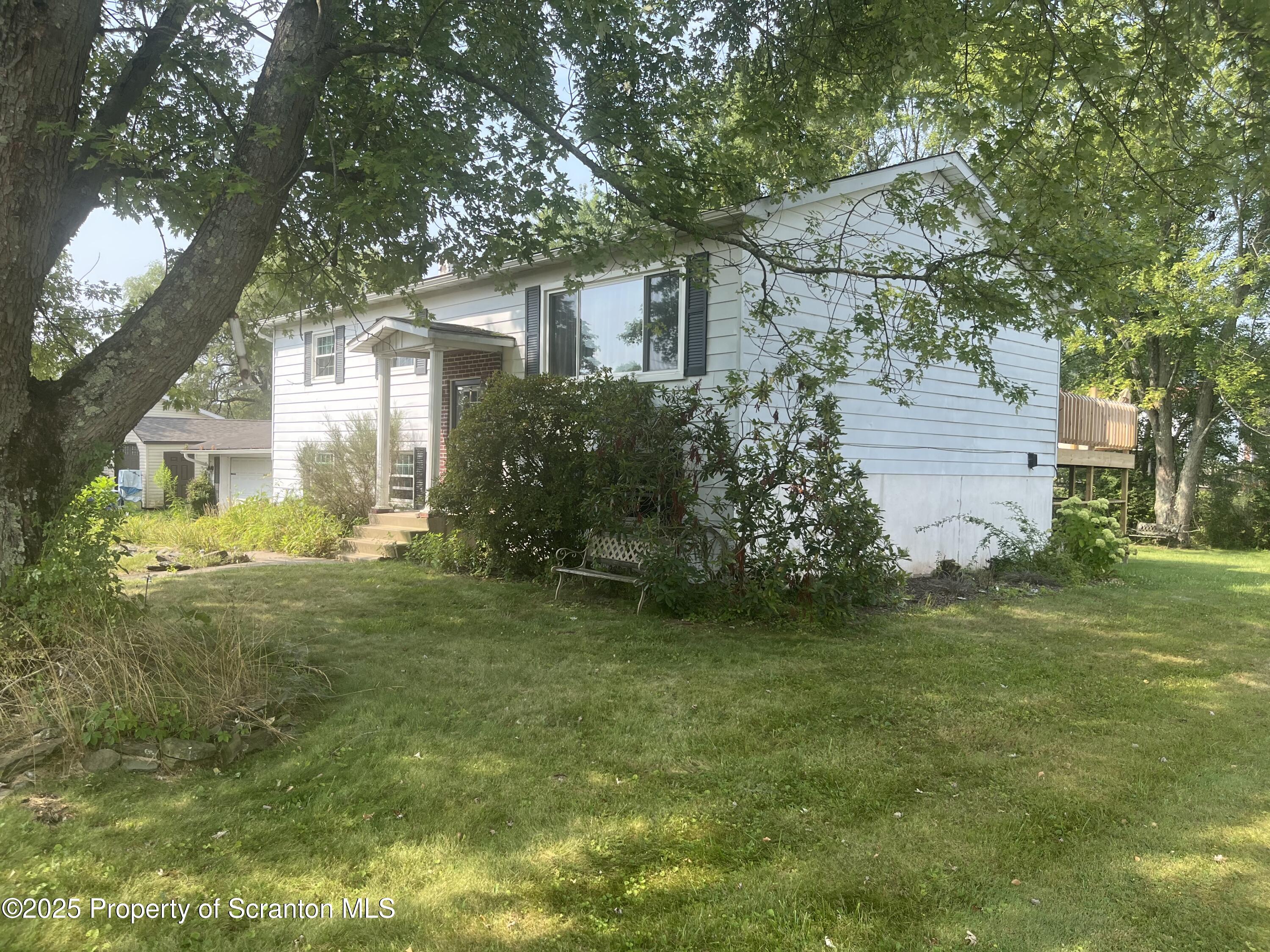 5 Karin Drive Tunkhannock, PA 18657 - Photo 3 of 20 IMG_6320