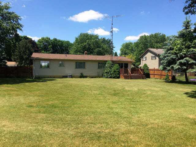 10468 Rene Drive Clio, MI 48420 - Photo 33 of 35 21171787-32.JPG