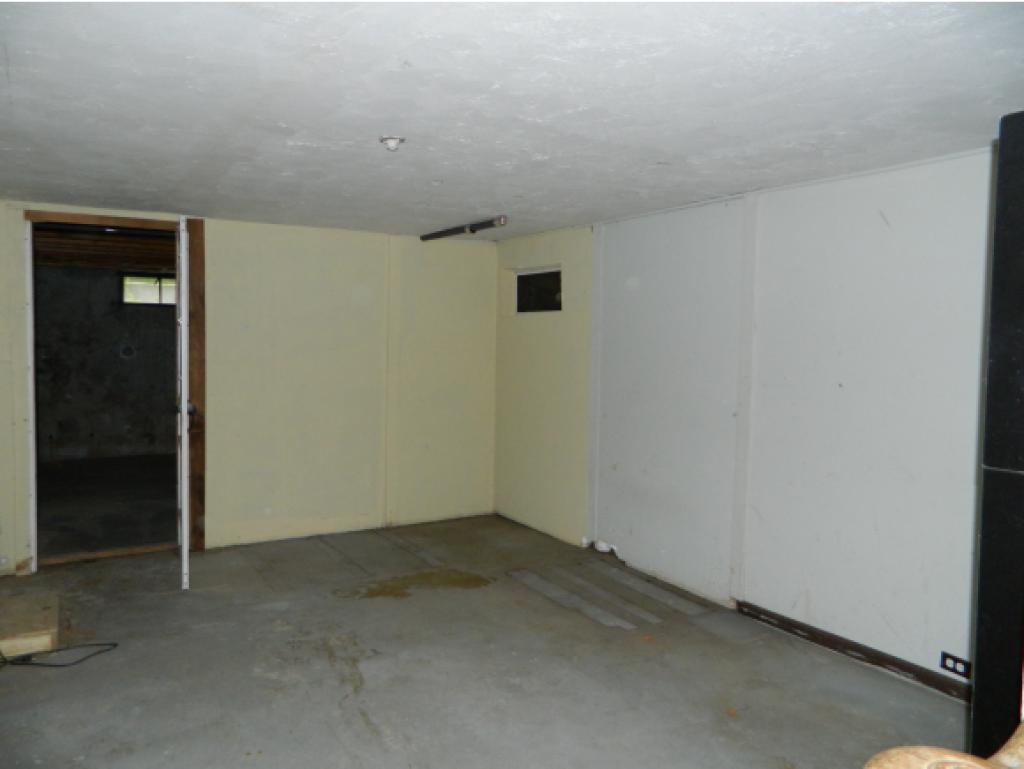 208 Whitehall Road Hooksett, NH 03106 - Photo 17 of 21