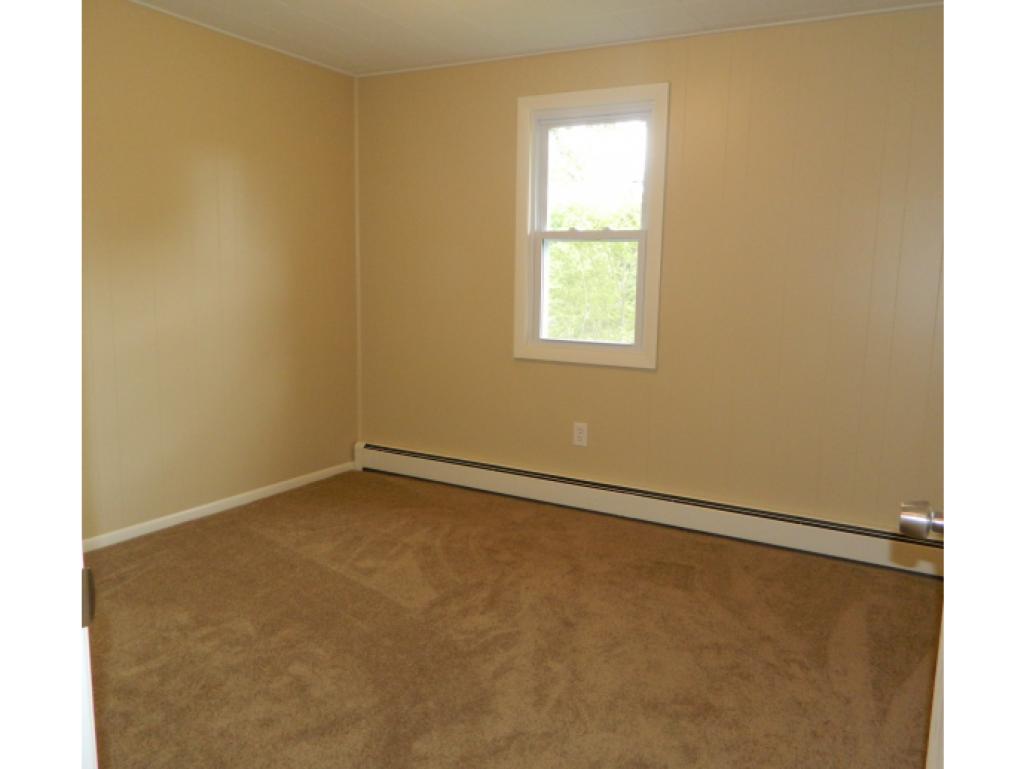 208 Whitehall Road Hooksett, NH 03106 - Photo 10 of 21