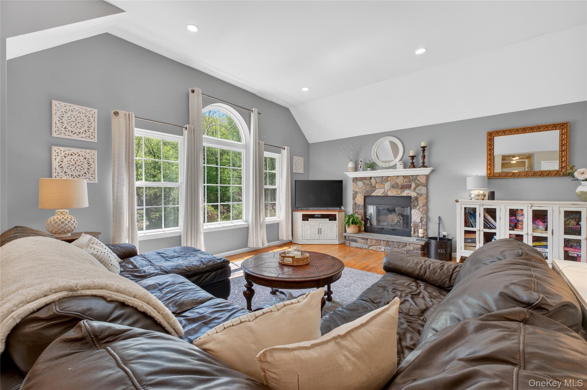 22 Hazel Hill Road Mahopac, NY 10541 - Photo 16 of 49