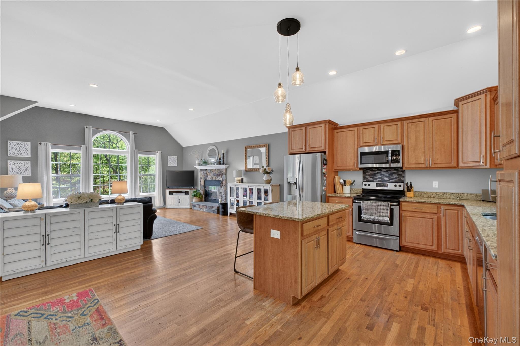 22 Hazel Hill Road Mahopac, NY 10541 - Photo 9 of 49