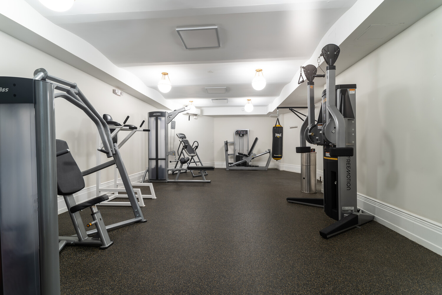 205 West 57th Street, Unit 11CD Manhattan, NY 10019 - Photo 8 of 14