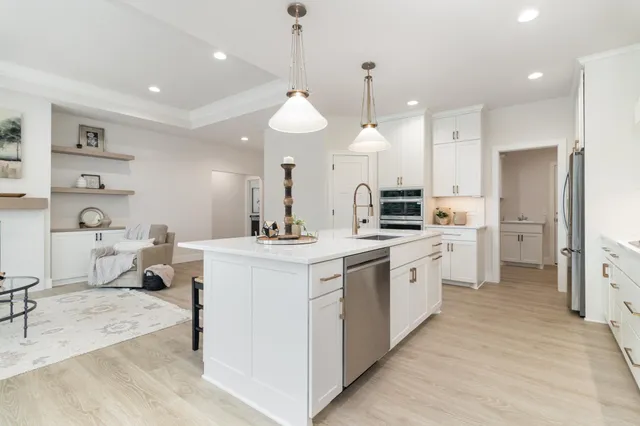 $657,945 | 11876 38th Place, St. Michael, MN 55376