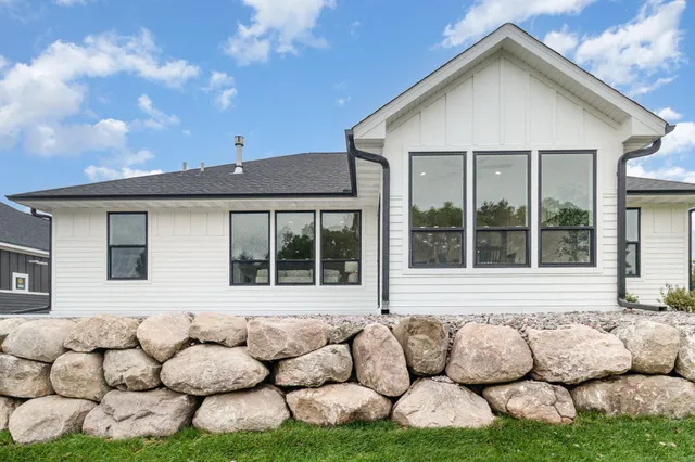 $657,945 | 11876 38th Place, St. Michael, MN 55376