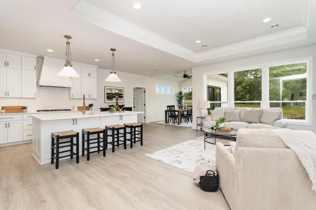 $657,945 | 11876 38th Place, St. Michael, MN 55376