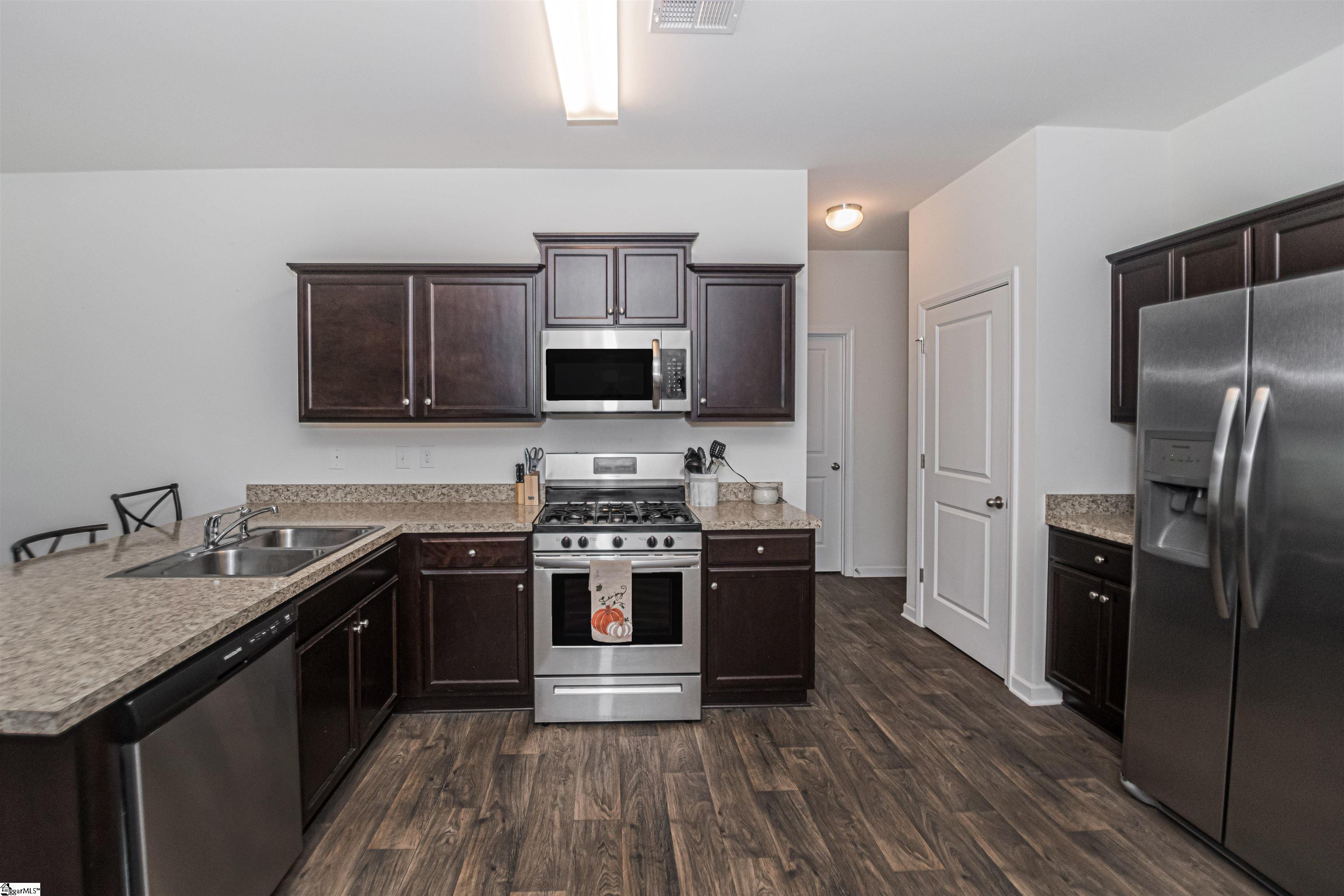232 Hillendale Way Pelzer, SC 29669 - Photo 4 of 27