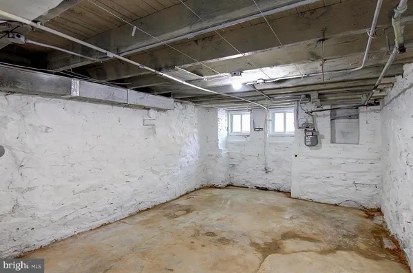 $1,500 | 2041 Harlem Avenue, Baltimore, MD 21217