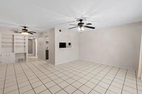 a view of a livingroom with a furniture