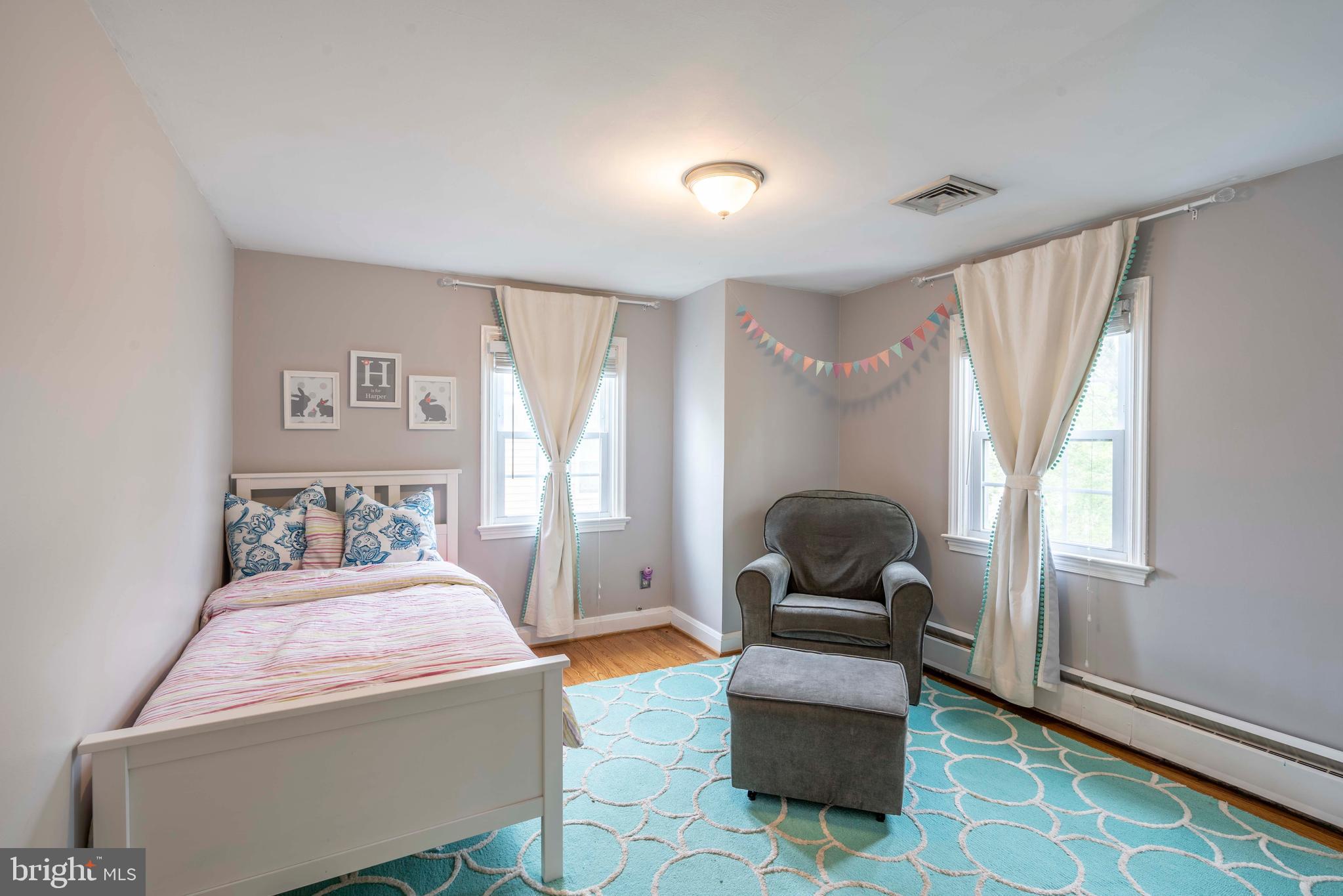 508 Brook Road Towson, MD 21286 - Photo 24 of 37 2nd bedroom