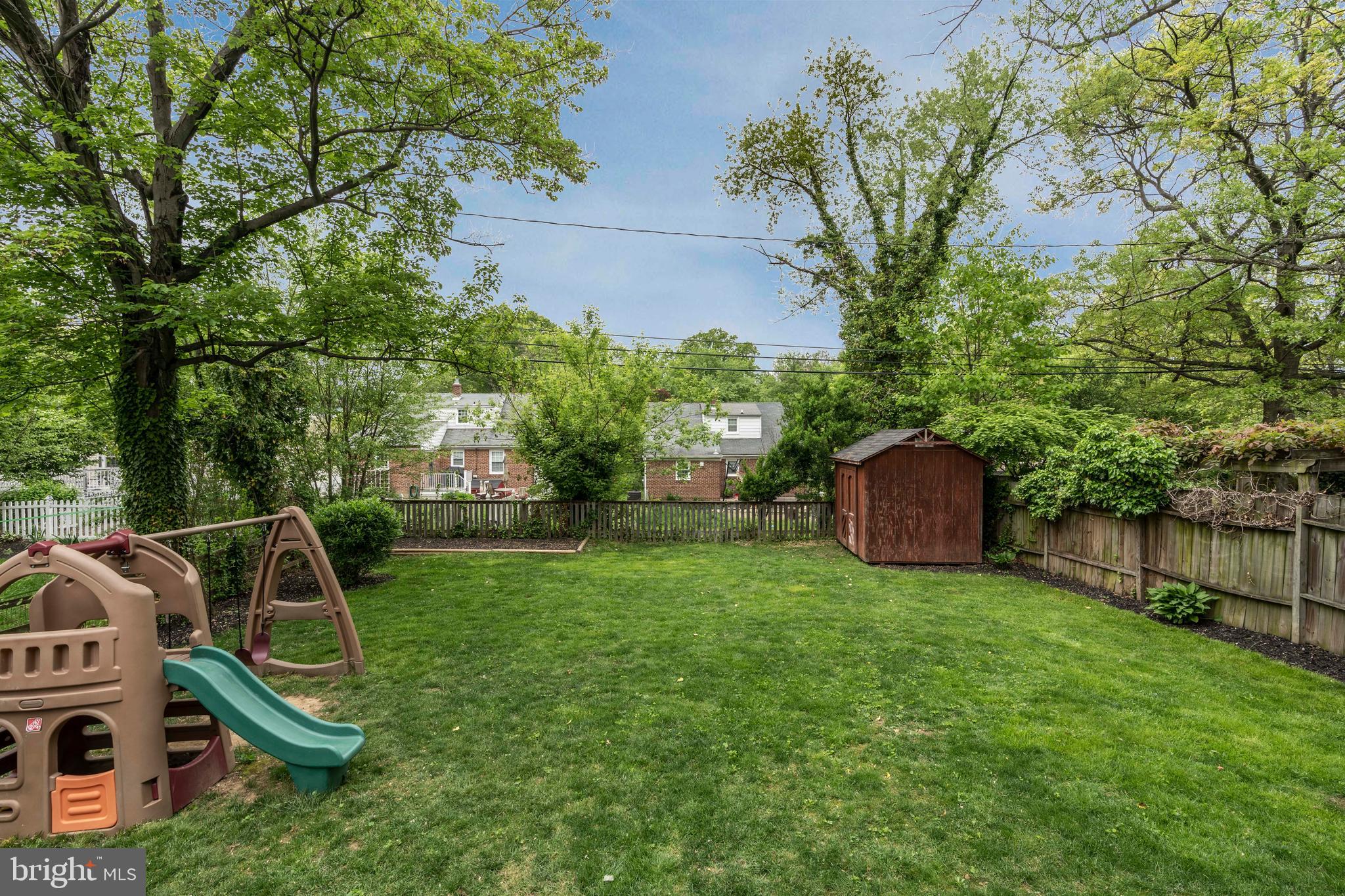 508 Brook Road Towson, MD 21286 - Photo 7 of 37 Backyard with shed