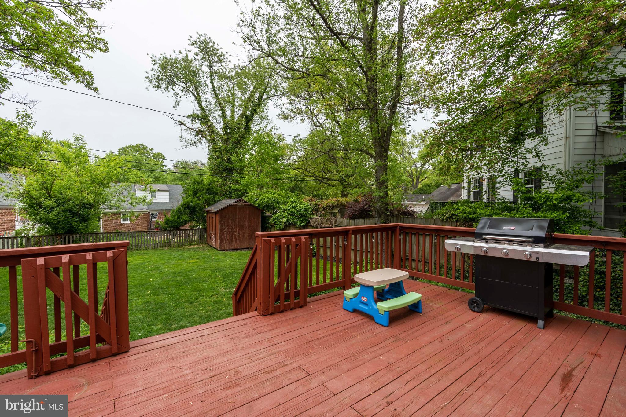 508 Brook Road Towson, MD 21286 - Photo 9 of 37 Plenty of space for grilling!