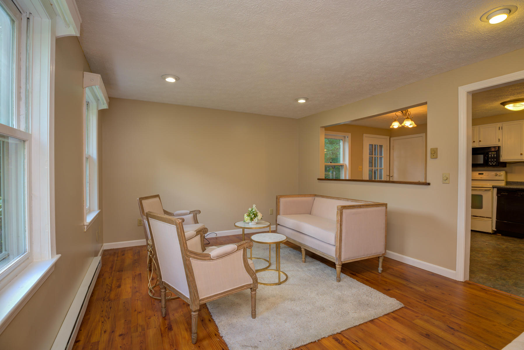 77 Ross Road Old Orchard Beach, ME 04064 - Photo 4 of 32 Pic#-5