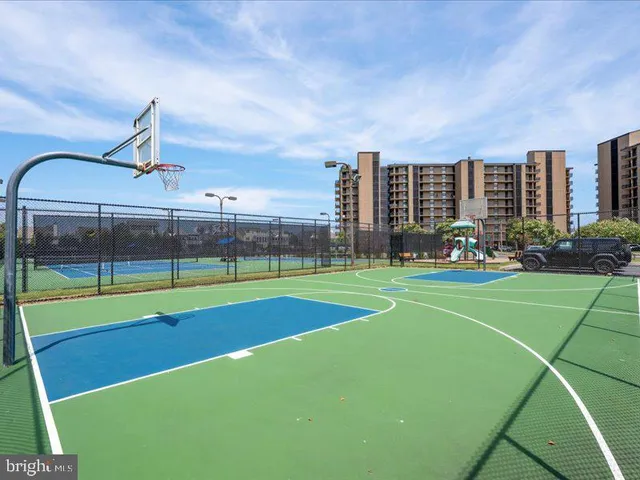a view of a tennis court