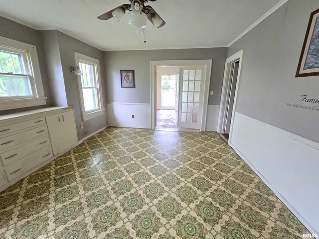 $66,000 | 1201 East Noleman Street, Centralia, IL 62801