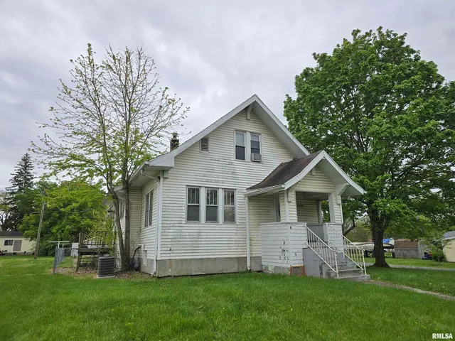 $66,000 | 1201 East Noleman Street, Centralia, IL 62801