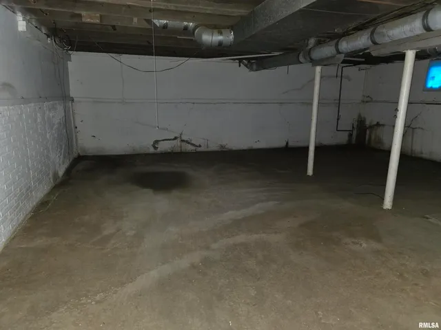 $66,000 | 1201 East Noleman Street, Centralia, IL 62801