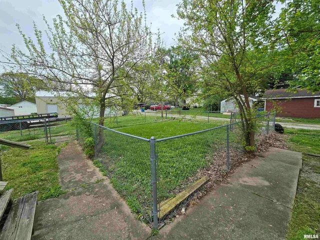 $66,000 | 1201 East Noleman Street, Centralia, IL 62801