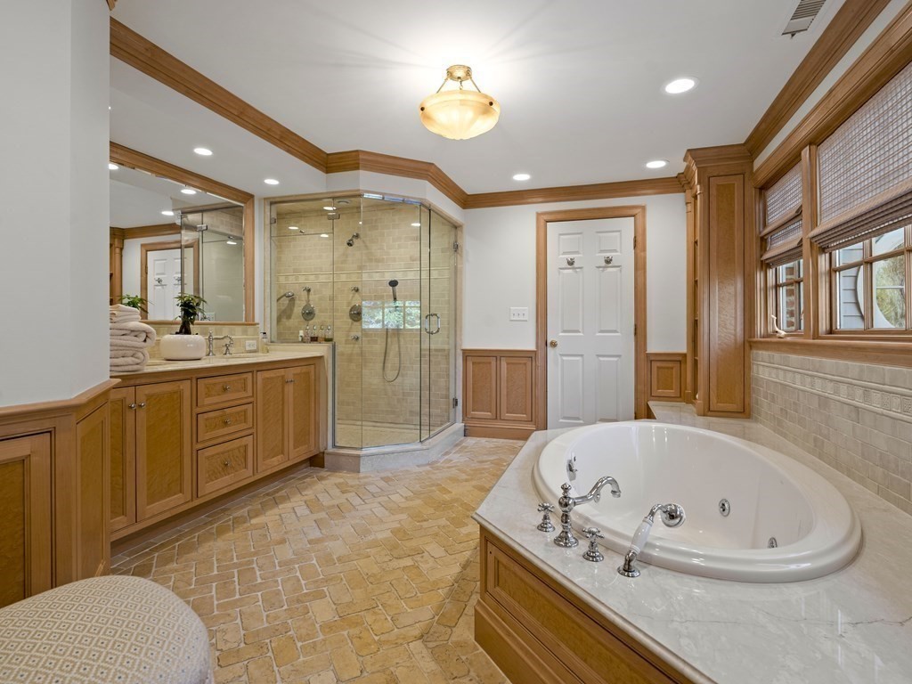 45 Chestnut Street Wellesley, MA 02481 - Photo 18 of 29