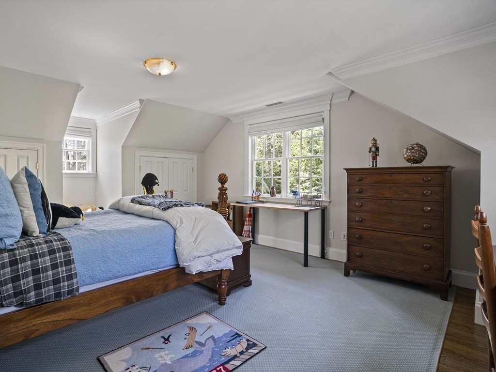 45 Chestnut Street Wellesley, MA 02481 - Photo 20 of 29