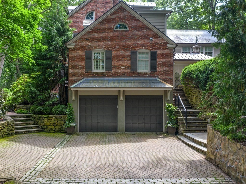 45 Chestnut Street Wellesley, MA 02481 - Photo 26 of 29