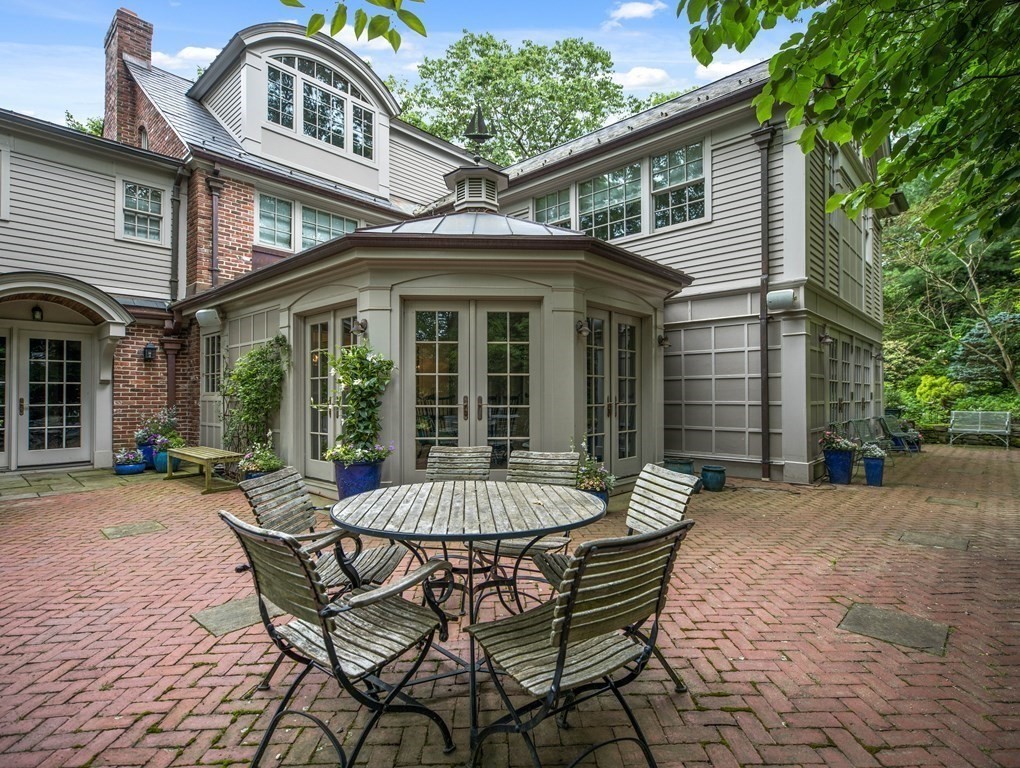 45 Chestnut Street Wellesley, MA 02481 - Photo 28 of 29