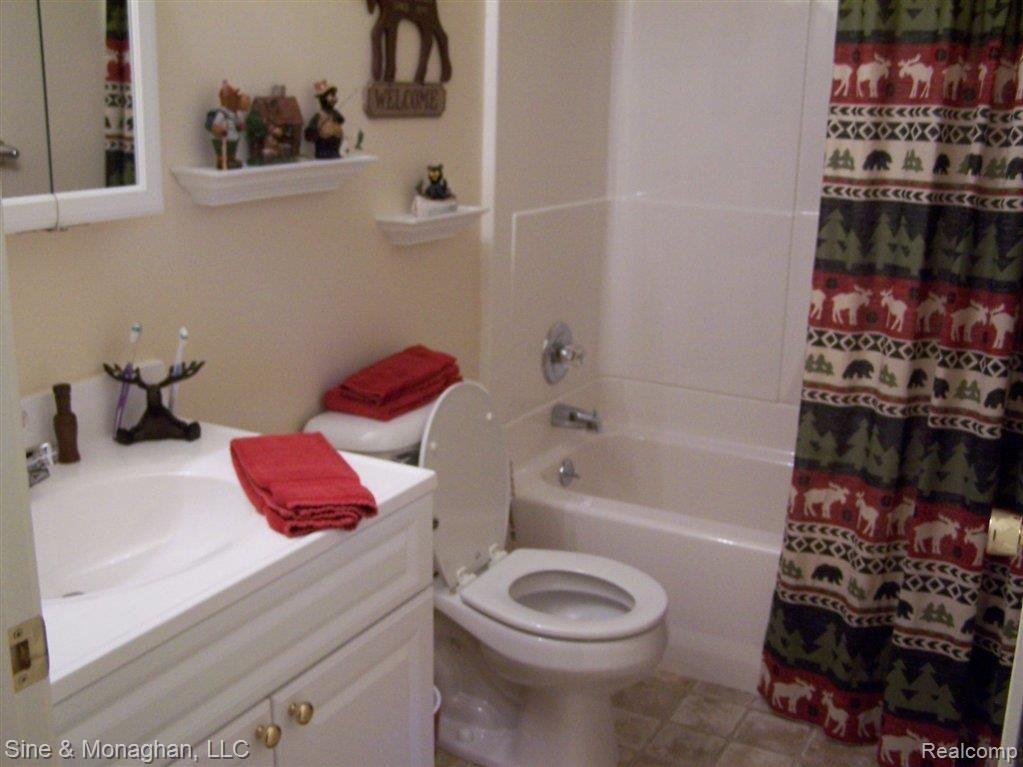 1874 Pug Road St. Clair, MI 48079 - Photo 13 of 14 12 basement bath.JPG