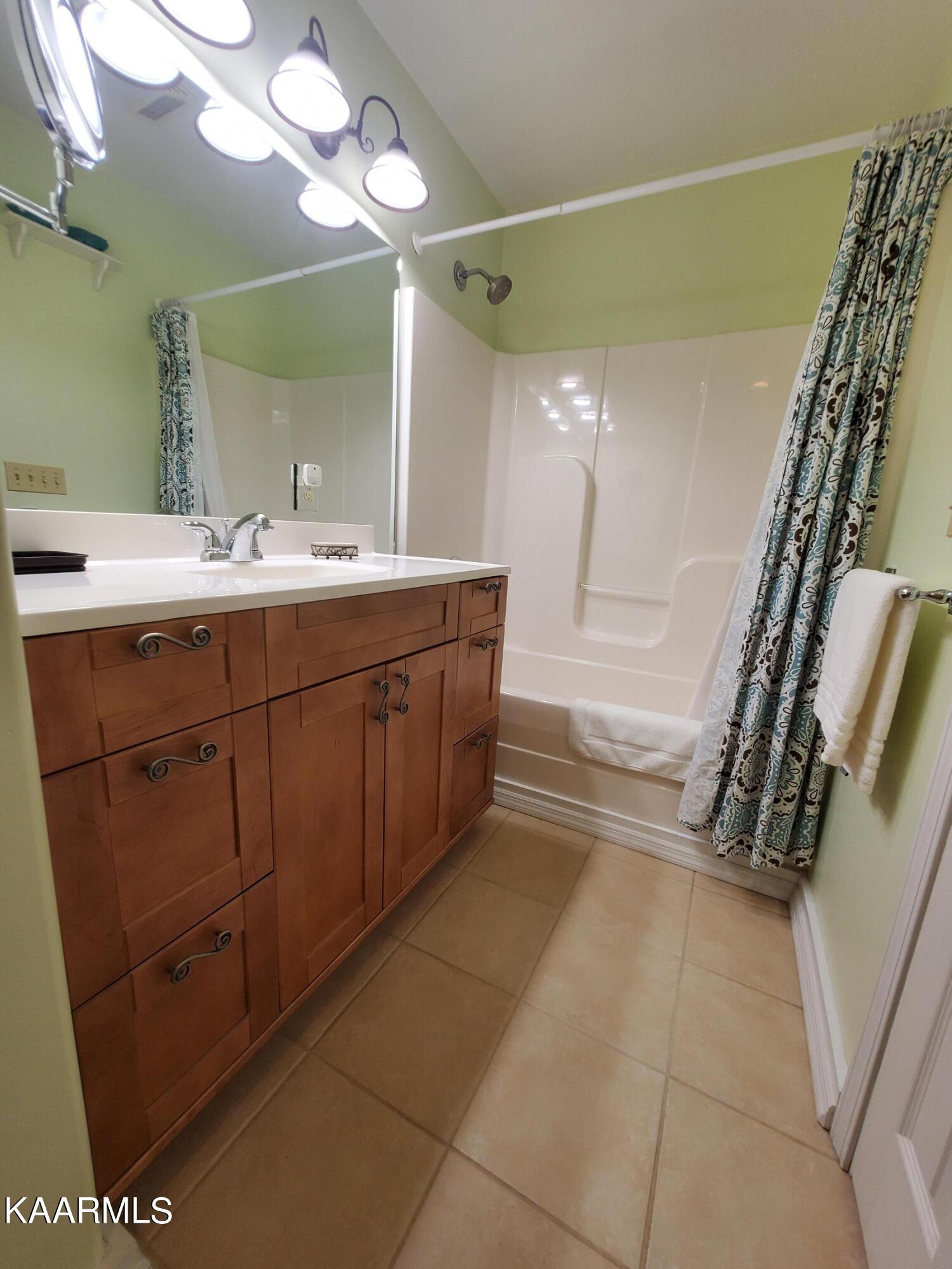 107 Cascade Lane Oak Ridge, TN 37830 - Photo 16 of 26 20220531_102137