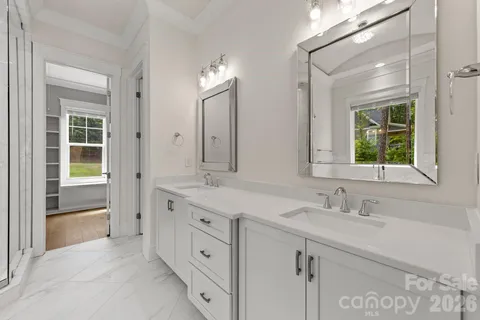 $985,000 | 3207 James Plantation Drive, Denver, NC 28037