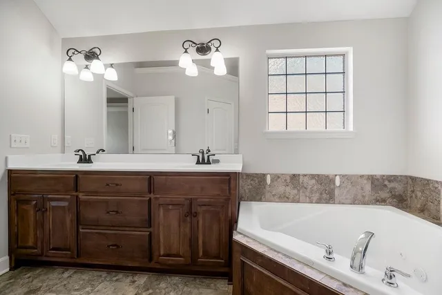 $489,900 | 18406 Rock Ridge, Smithville, MO 64089