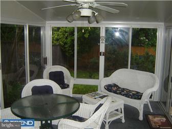 92 Hampshire Road Sicklerville, NJ 08081 - Photo 4 of 9