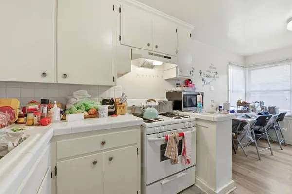 $2,288,000 | 840 El Camino Real, Millbrae, CA 94030