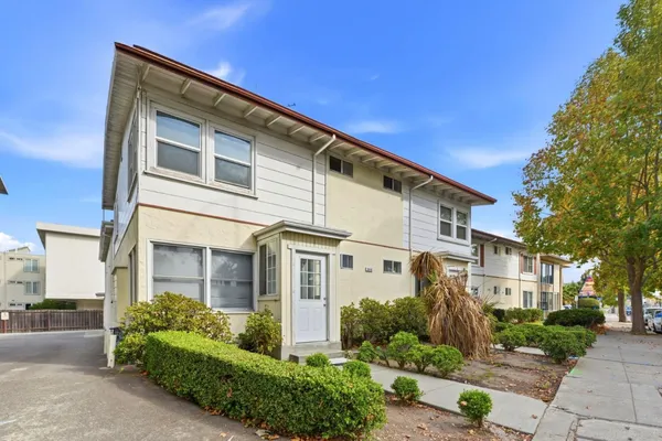 $2,288,000 | 840 El Camino Real, Millbrae, CA 94030