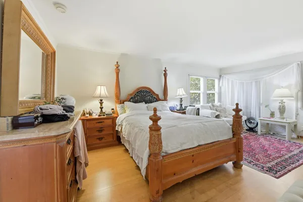 $2,288,000 | 840 El Camino Real, Millbrae, CA 94030