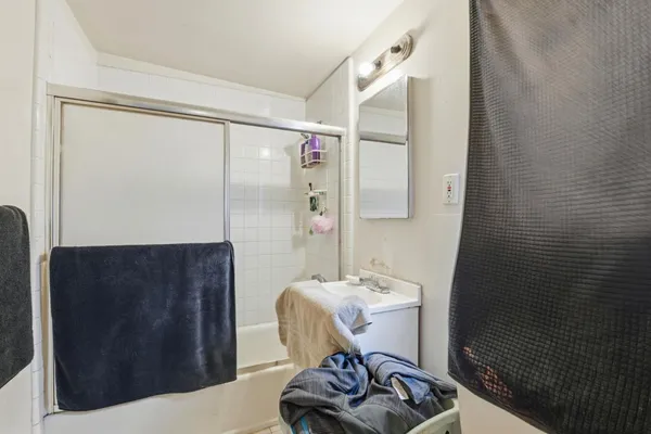 $2,288,000 | 840 El Camino Real, Millbrae, CA 94030