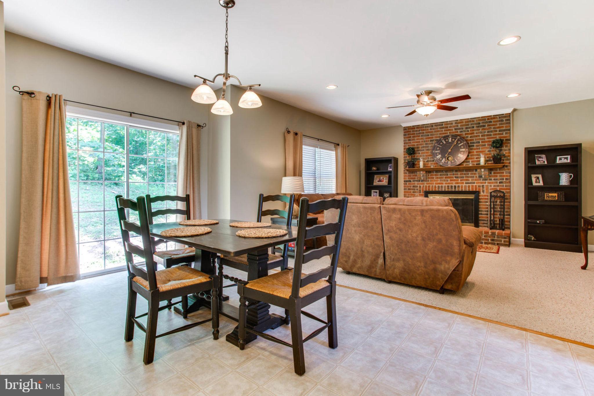 9703 Crest Hill Road Marshall, VA 20115 - Photo 11 of 29 Breakfast Room Open to Family Room