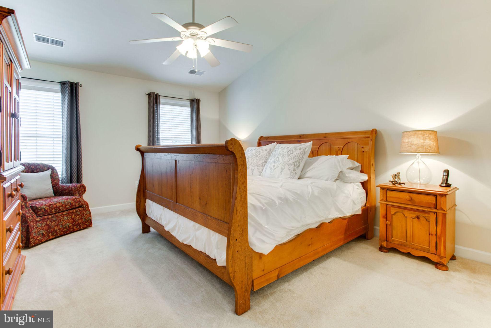 9703 Crest Hill Road Marshall, VA 20115 - Photo 20 of 29 Master Bedroom