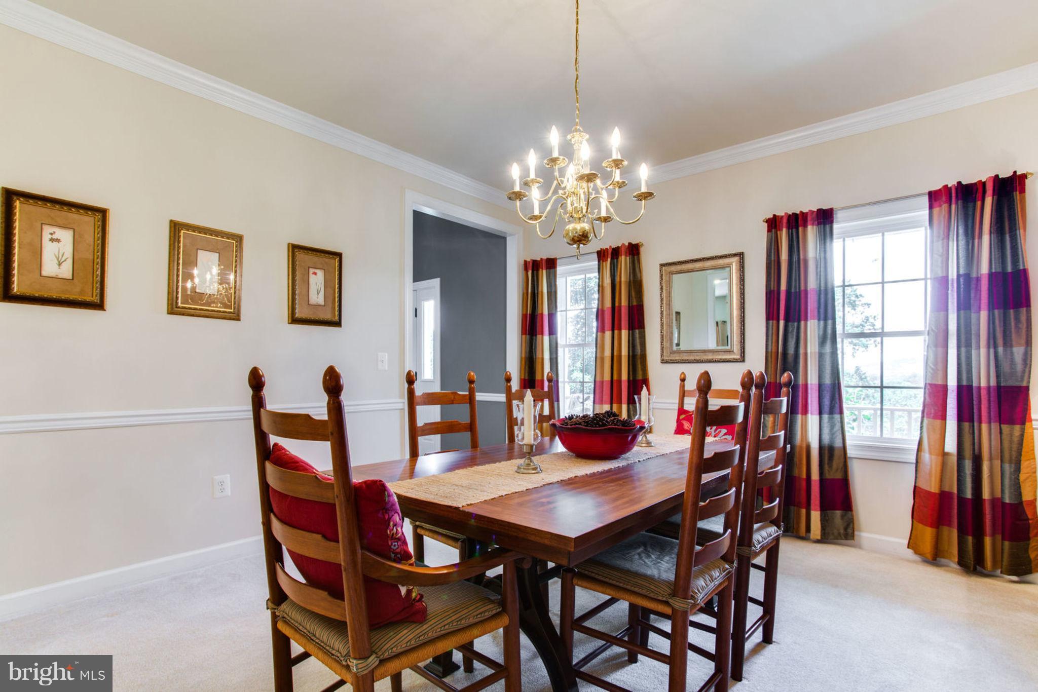 9703 Crest Hill Road Marshall, VA 20115 - Photo 7 of 29 Dining Room